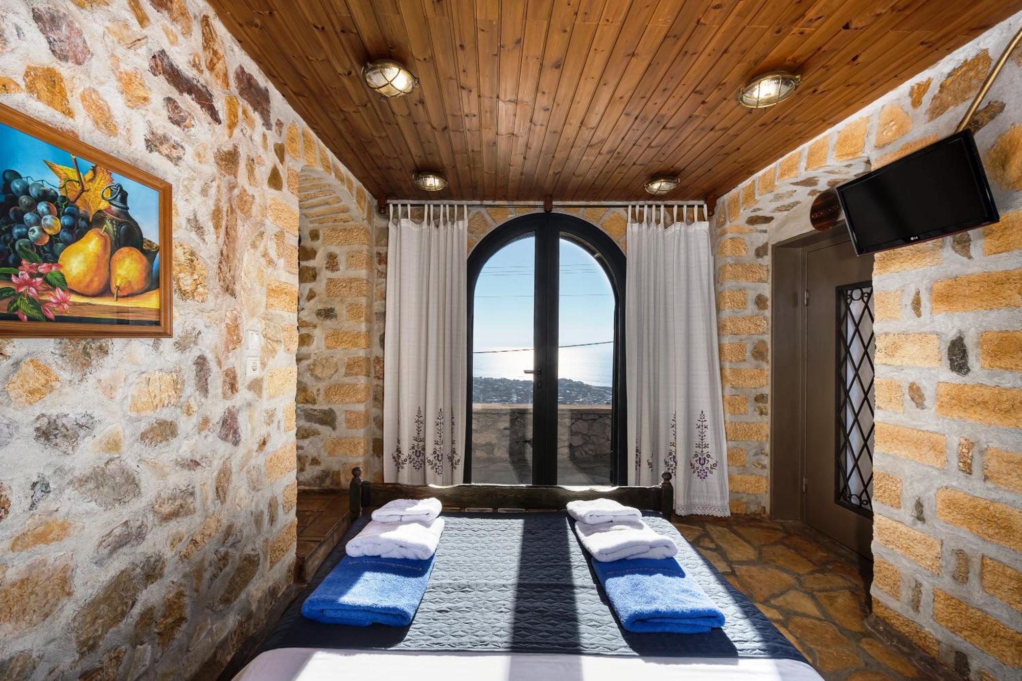 Villa Four Seasons Stonework Castle Lagonisi Exterior foto
