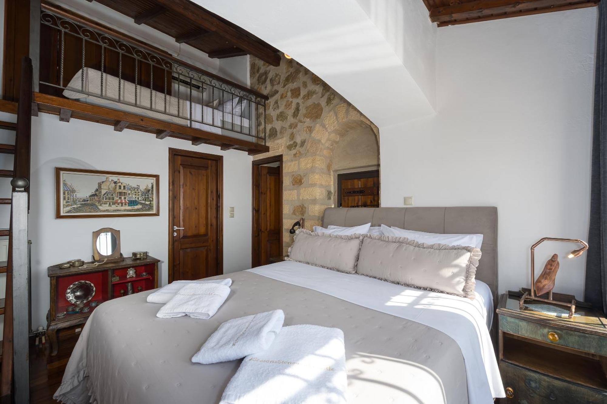 Villa Four Seasons Stonework Castle Lagonisi Exterior foto