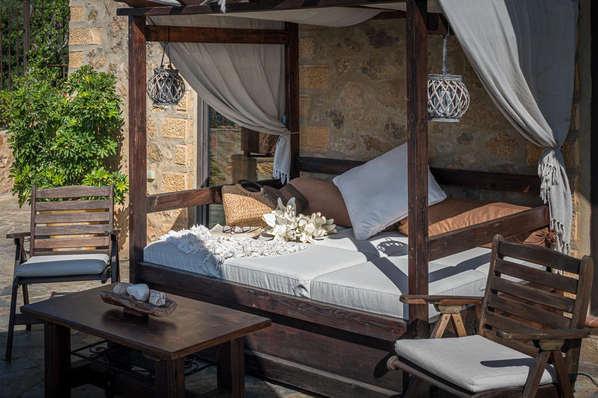 Villa Four Seasons Stonework Castle Lagonisi Exterior foto